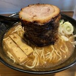 ボニート・ボニート - 正油あらびき豚煮ラーメン
