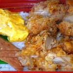 味一 - 名無し弁当(揚げ鶏他) ４００円．