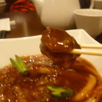 礼華 - 珊瑚／薩摩芋と牛肉の辛子煮込み