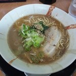 らーめん細川 本店 - 魚介系スープでやみつきになるラーメン！