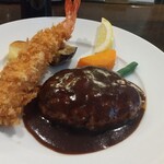 ラトリエ プリュ - デミグラスハンバーグ（海老フライトッピング）