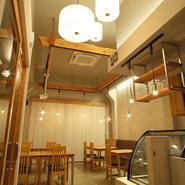 BISTRO&CAFE UN photo 4