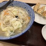 埼玉タンメン 山田太郎 - 淡麗タンメン、餃子セット