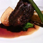 単品：　氷見牛のホホ肉のワイン煮(赤ワインソースをチョイス)