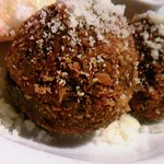 ディオチヂ - 売れ筋コースAntipasto：　イカスミコロッケ　殻を閉じてる頃