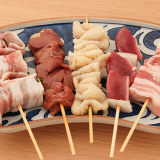 We are proud of the yakitori made by Hanamidori and the special sauce that has remained unchanged since our founding.