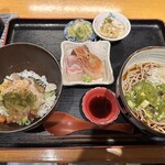 Itamaegokoro Kikuura - 2023年8月 丼蕎麦セット➕刺身盛り