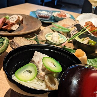 季節を大切にしたお料理を月替わりのコースでどうぞ