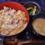 とりふじ - こだわり卵の親子丼（580円）