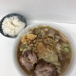 Mukyoku - 豚ラーメン750円、+サービス小ライス