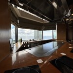 ホテルニューオータニ - カウンター席からの眺め(窓の外は東京湾が見えます)