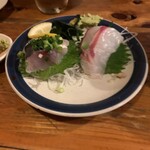 Yakiton Ippo - 刺身は普通。食べれるのは嬉し。