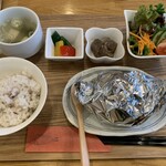 ごはん Cafe うさぎのしっぽ - 