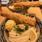 梅田 釜たけうどん - 