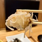 和食・酒 えん - 「本日の魚料理」のカレイの唐揚げ自体のアップ…