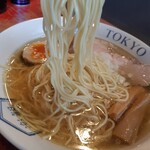 215126303 - 中細ストレート　これ自家製なのかな美味しい麺です