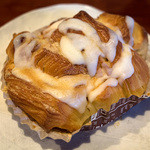 菓子とパン 大楠 - 「きなこのデニッシュパン」（215円）。