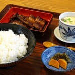 末広 - 料理写真:うなぎ定食　2350円