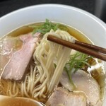 麺屋 わになる - 細麺スルスル。