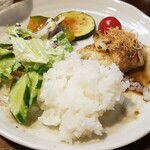 キッチン ブルー グローブ - 最後はお新香も添えてワンプレート