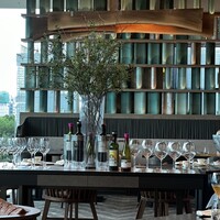 Table For Tomorrow - メインダイニングの中央辺り