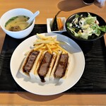 Akasaka Tango - 牛たんカツサンド　1,980円