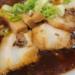 超多加水純手打ち麺 仁しむら - ふぅじこちゃ～んその通りだよぉ～そしてメンマもビューってことさぁ～