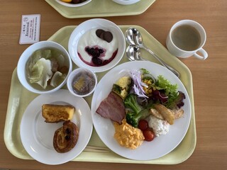 wakayamamari-nashithihoteru - ハイジ作の朝食セット、やや洋風なりね(^_-)