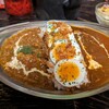 カレー屋アカマル - 牛すじとキーマのあいがけカレー