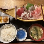 Kuroba tei - 地魚刺身定食2,200円