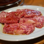 炭火焼肉ホルモンさわいし - 川岸牧場　ランプ、ハラミ