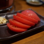 炭火焼肉ホルモンさわいし - 冷やしトマト