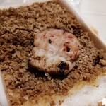 yuugengaishatsukumodorihompo - そぼろご飯とお肉