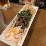 曽根崎ホルモン よう太 - ナムル盛り合わせ