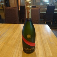 シャンパーニュ　マム・グランコルトン