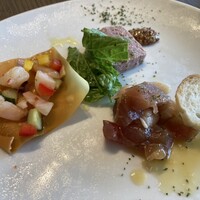 COLONIAL BEACH 横浜ハンマーヘッド - 