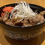 焼肉 森林 - 焼肉屋のカルビ丼