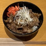 Yakiniku Shinrin - 焼肉屋のカルビ丼