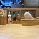 鴨と蟹 中華そば 燈 - テーブル調味料