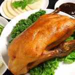 Yoshi Yoshi - 北京ダックも食べ放題！！人気の食べ放題コースなら美味しい中華料理を心行くまで堪能できます。