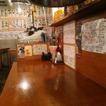 世田谷ホルモン 良ちゃん - カウンター席あるで