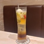 Kanzen Koshitsu Gyuuno Tatsujin - お連れ様のフルーツ入りノンアルコールカクテル