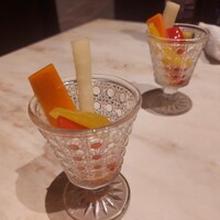 完全個室 牛の達人 private 新宿本店 - ピクルス