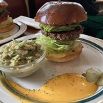 THE CORNER Hamburger & Saloon - 