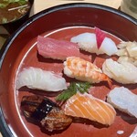 Sushi Hayata - にぎり盛り　赤だし付きです