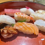 Sushi Hayata - にぎり盛り