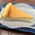 森の魚 - チーズケーキ 400円