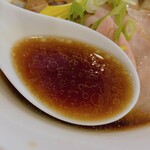 215186208 - 【2023年08月】旨み 鶏だし 特製ラーメン（醤油）＠1,500円(込)、スープアップ。