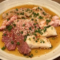炭火焼肉ホルモン うしごろ 中目黒店 -  炭火焼肉ホルモン うしごろ 中目黒店 -
