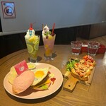 タワーレコードカフェ - 入店から30分で全品到着